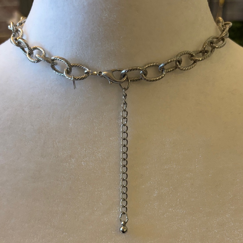 Amazing Dark Green Statement Necklace 1 - Picture 4 of 4
